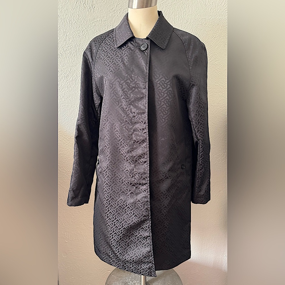 $1395 NWT BURBERRY Econyl Black IP Pattern Coat/Jacket sz 2
